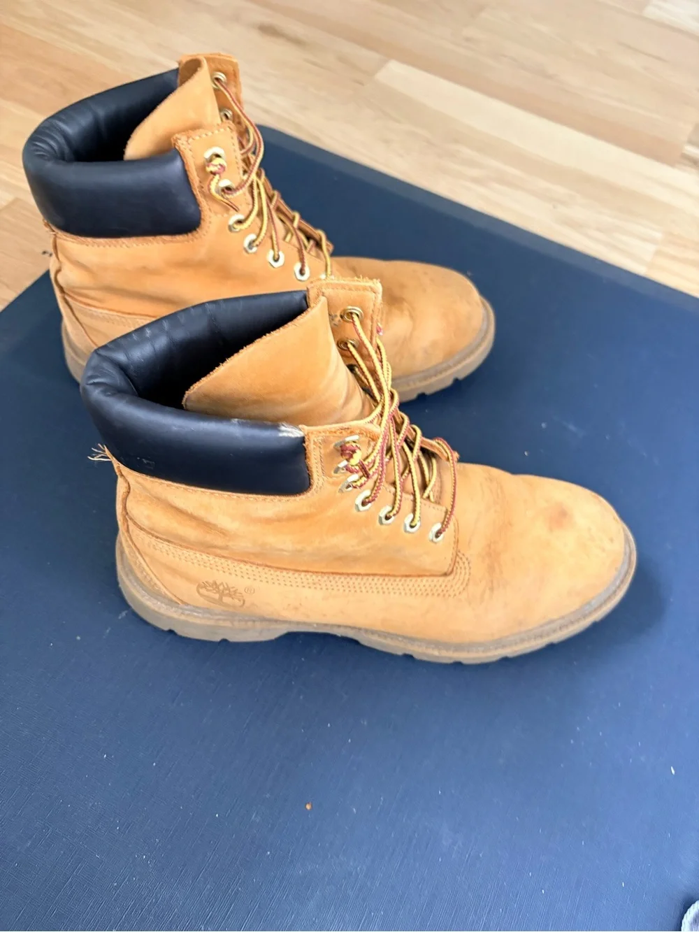 Timberland Classic Plain Toe Lace Up Waterproof Boots men's size 8.5